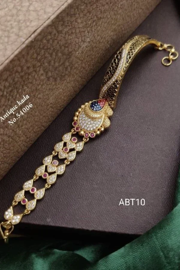 ABT10 Antique Kada Bracelet Of Women